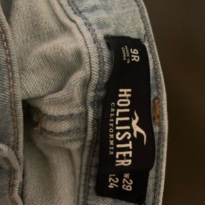 Jeans. Hollister. Low rise boyfriend. Size 9R. W29 L24